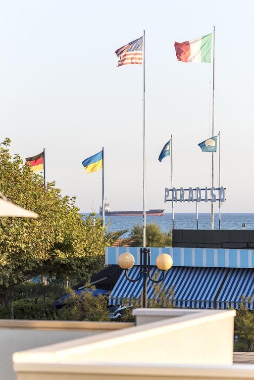 Hotel Tenda Rossa مارينا دي كارّارا المظهر الخارجي الصورة