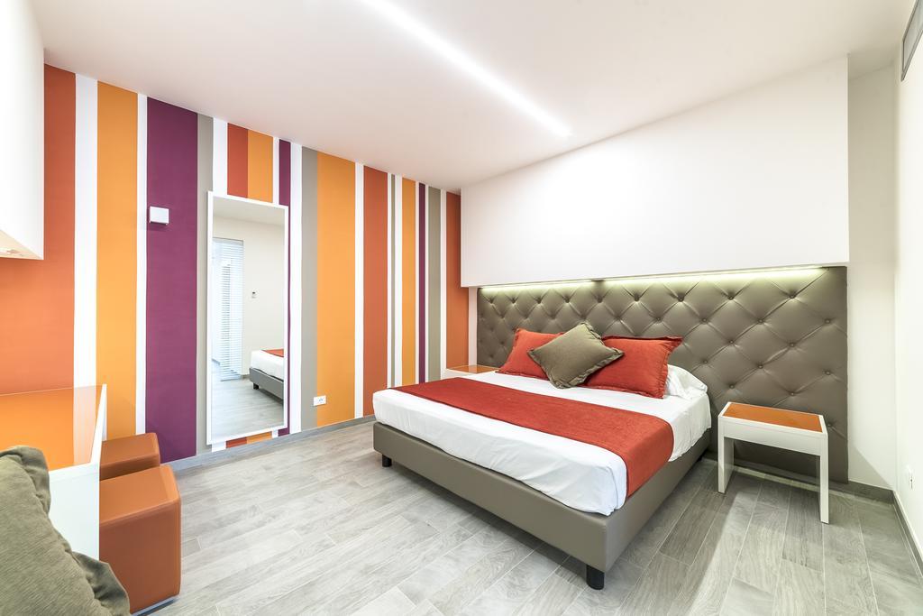 Hotel Tenda Rossa مارينا دي كارّارا المظهر الخارجي الصورة