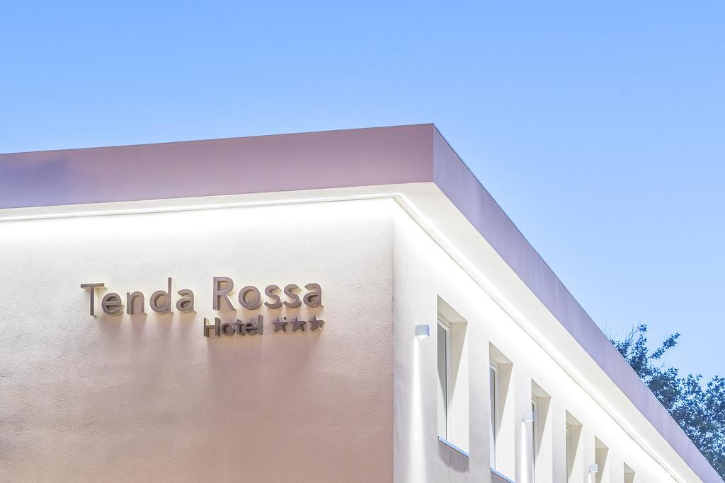 Hotel Tenda Rossa مارينا دي كارّارا المظهر الخارجي الصورة